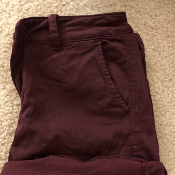 American eagle size 6 shorts burgundy color - Picture 5 of 5